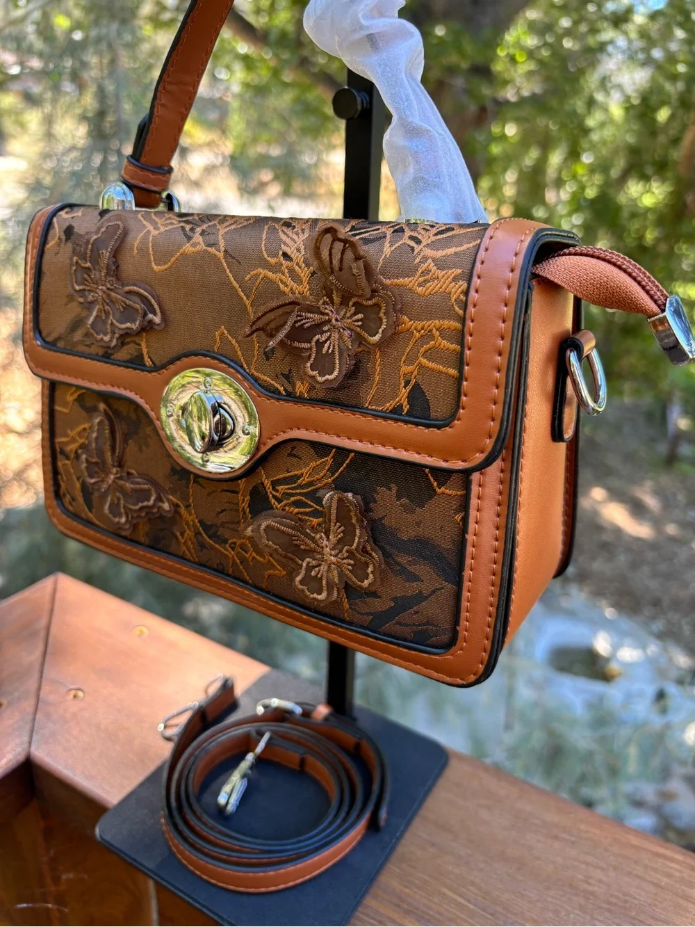 Women's Brown butterfly Floral Embroidered Crossbody Bag